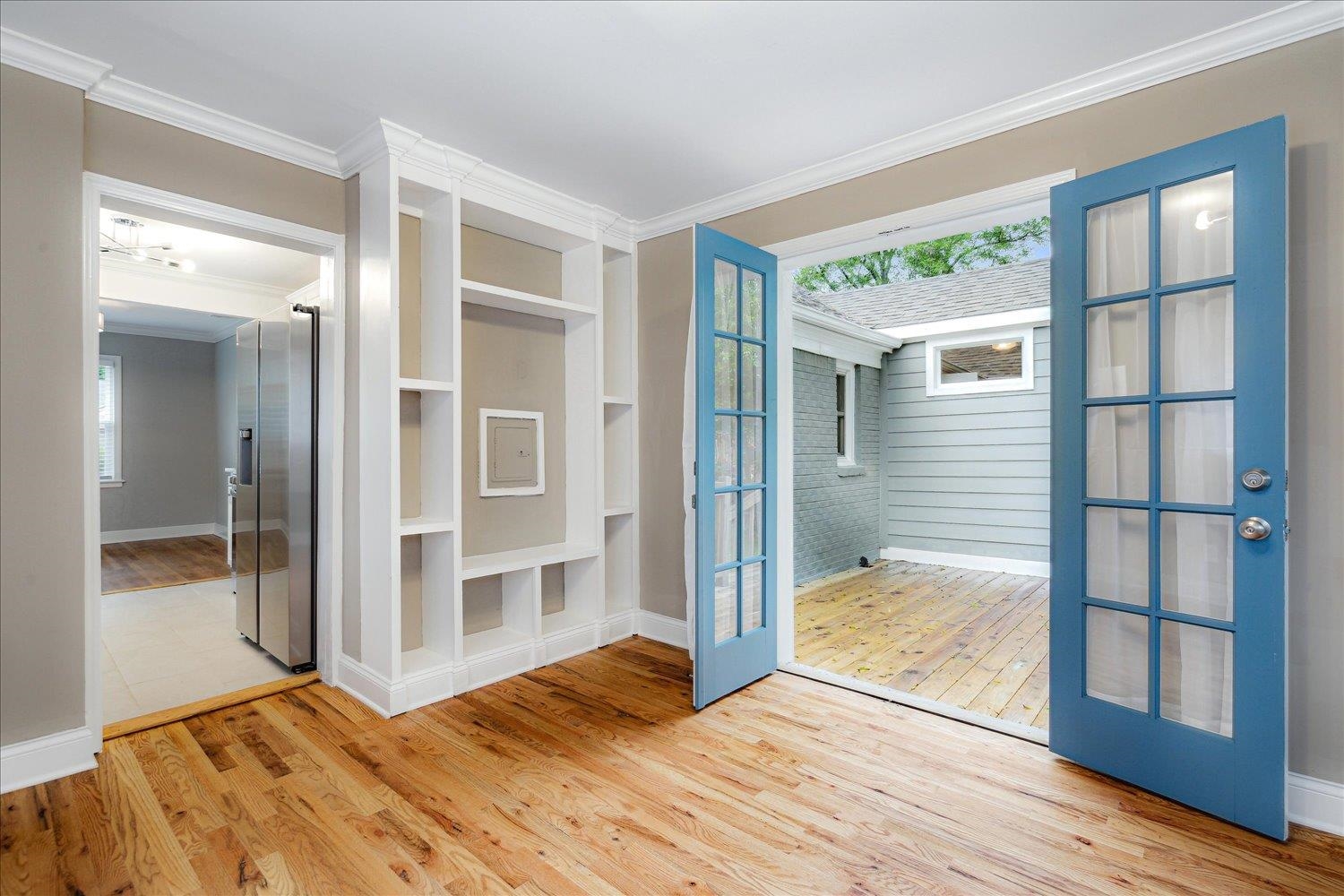 774 Eastern Drive Memphis, TN 38122 - Photo 17 of 33 a bedroom with a bed and wooden floor