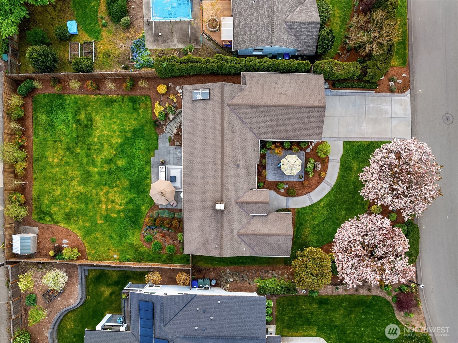 9359 Sunset Way Bellevue, WA 98004 - Photo 40 of 40