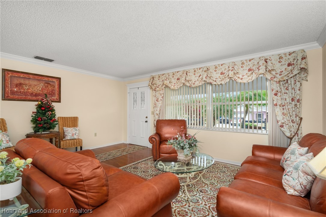 316 Fox Ridge Road Lake Placid, FL 33852 - Photo 5 of 47 Gallery Image 5