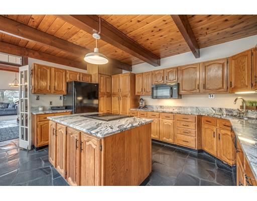8 Ainsworth Road Winchester, MA 01890 - Photo 8 of 29 Gallery Image 8