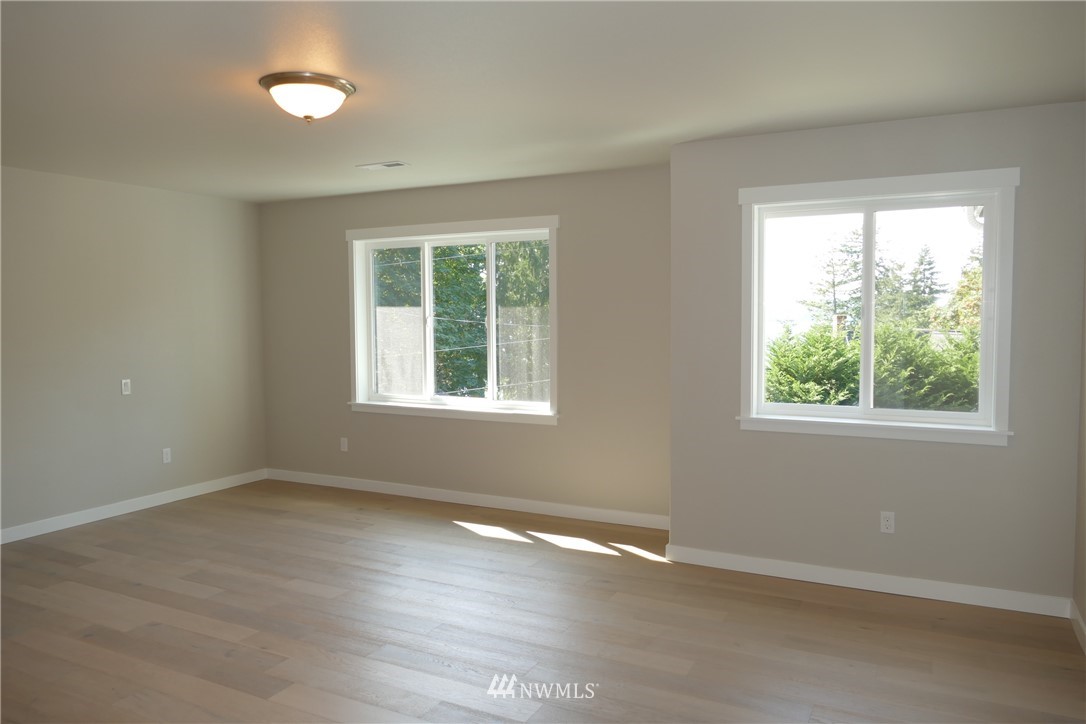 4944 Indian Road Northeast Olympia, WA 98506 - Photo 18 of 40 Gallery Image 18