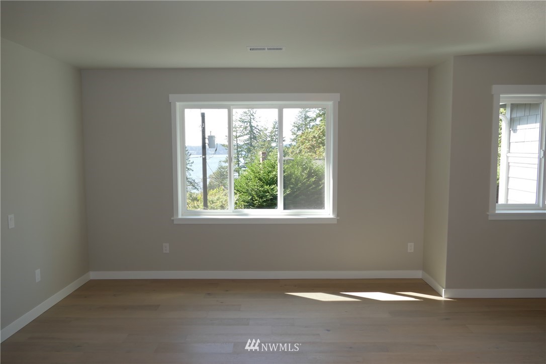 4944 Indian Road Northeast Olympia, WA 98506 - Photo 19 of 40 Gallery Image 19