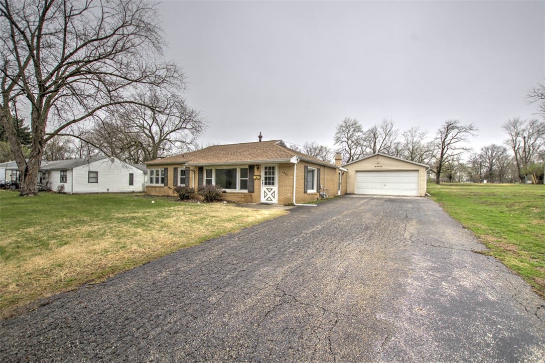 1047 South 44th Street Decatur, IL 62521 - Photo 8 of 26 Gallery Image 8