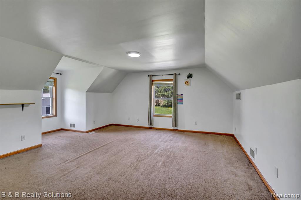 2864 North Blacks Corners Road Imlay City, MI 48444 - Photo 17 of 60 Gallery Image 17
