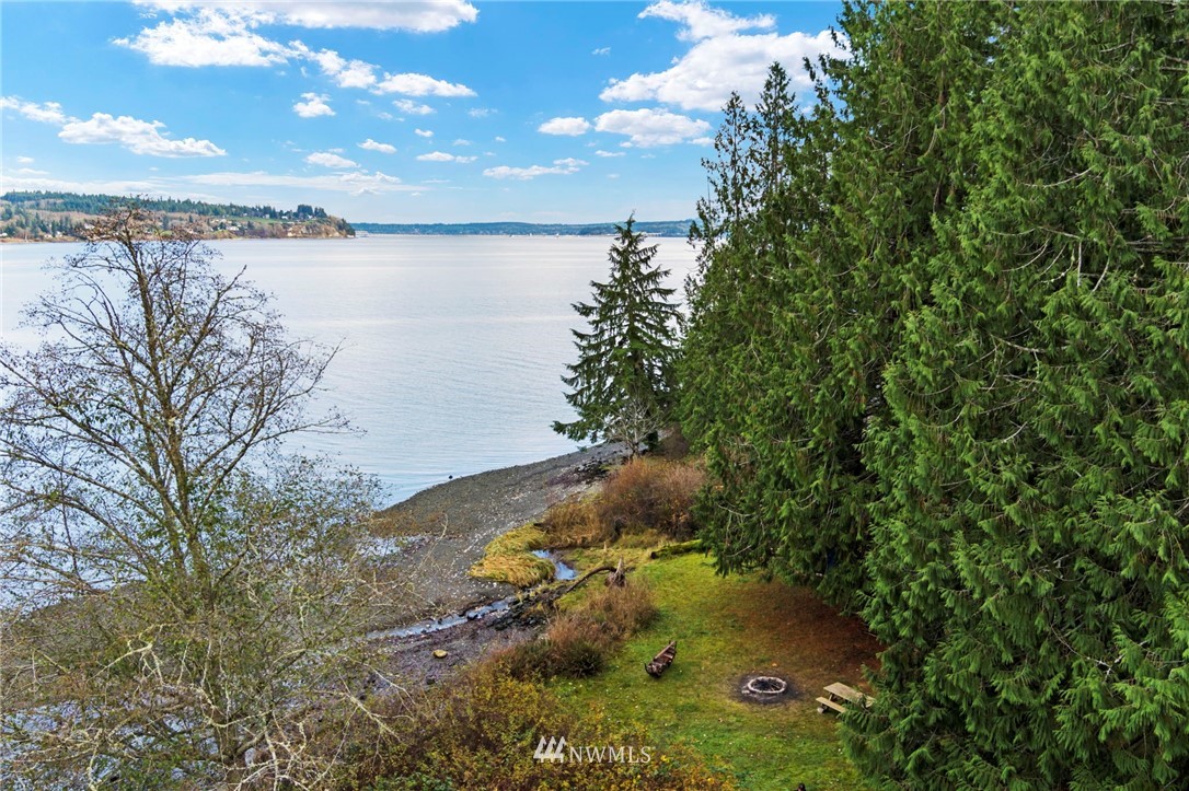 1081 South Point Road Port Ludlow, WA 98365 - Photo 2 of 22 Gallery Image 2