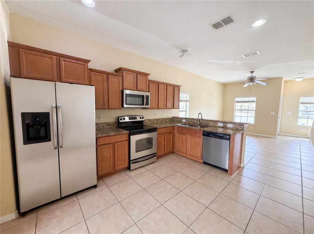 8548 Gablebend Way Tampa, FL 33647 - Photo 8 of 18