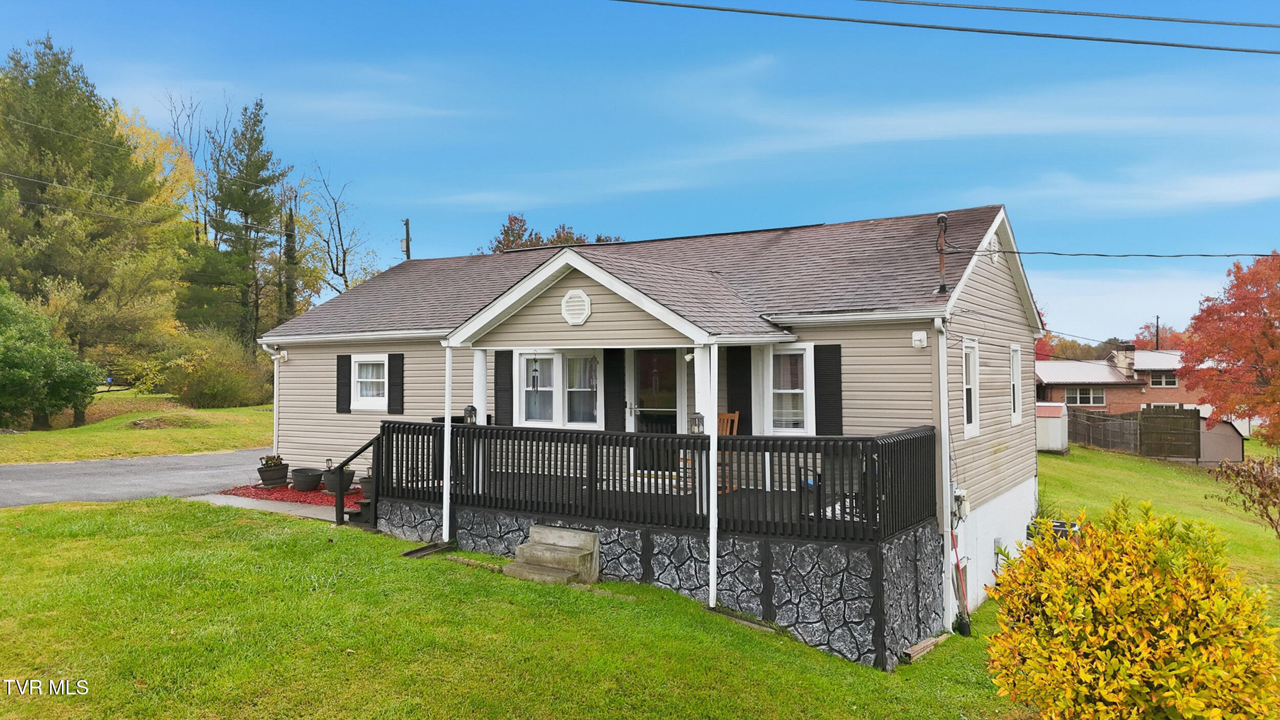 109 Penrod Road Bristol, TN 37620 - Photo 33 of 41 *