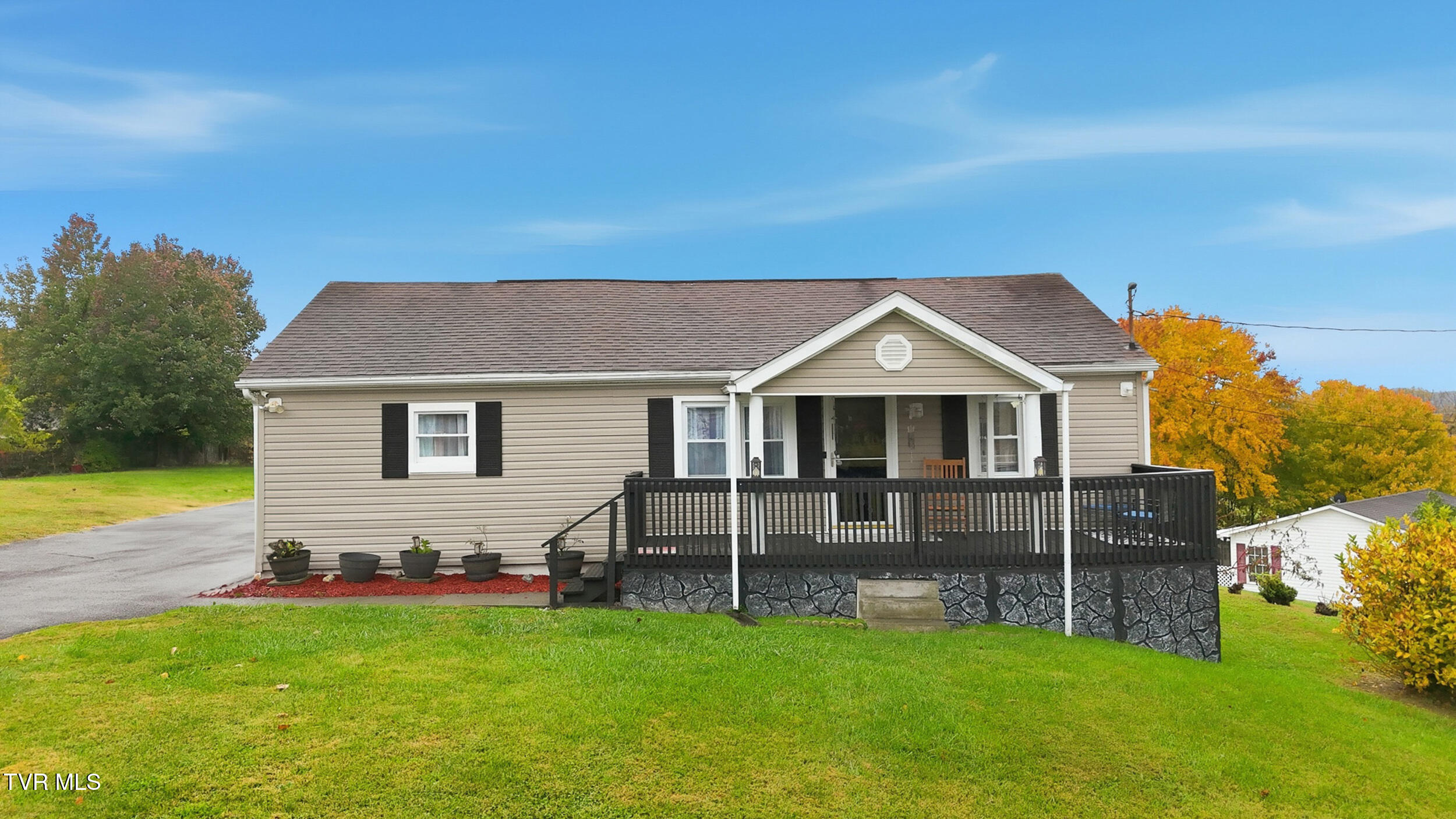 109 Penrod Road Bristol, TN 37620 - Photo 34 of 41 *