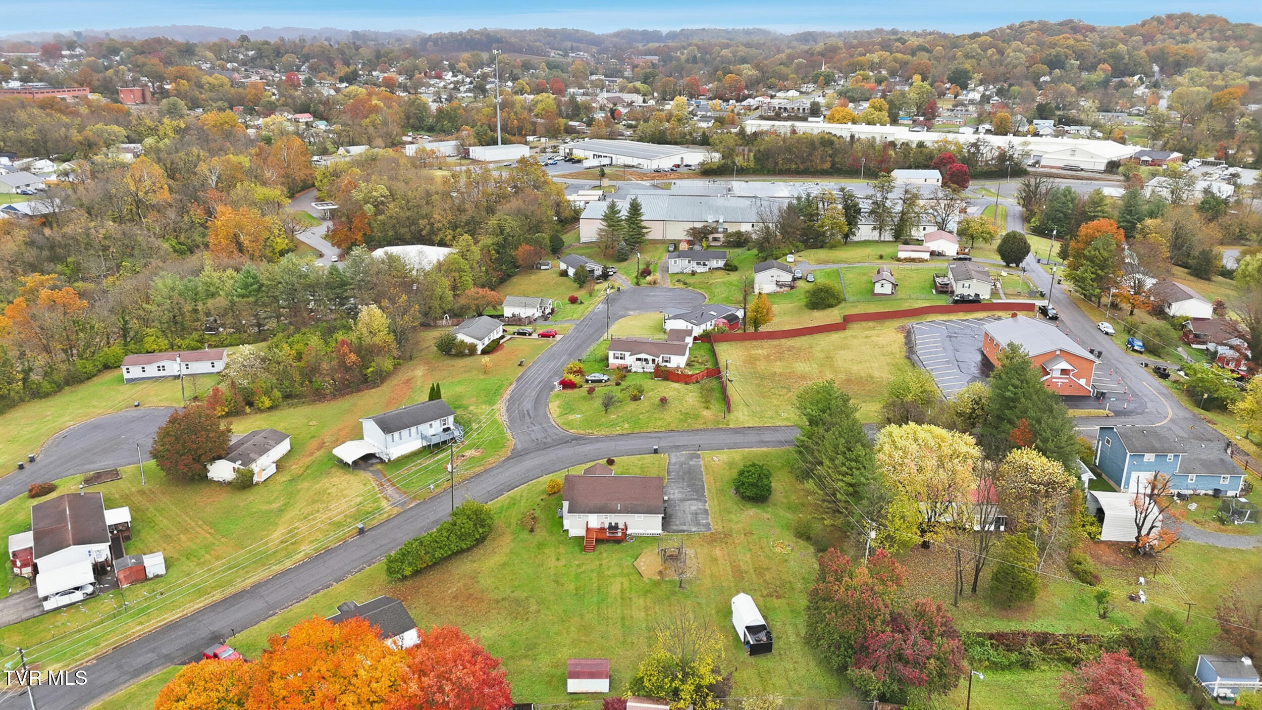 109 Penrod Road Bristol, TN 37620 - Photo 36 of 41 *