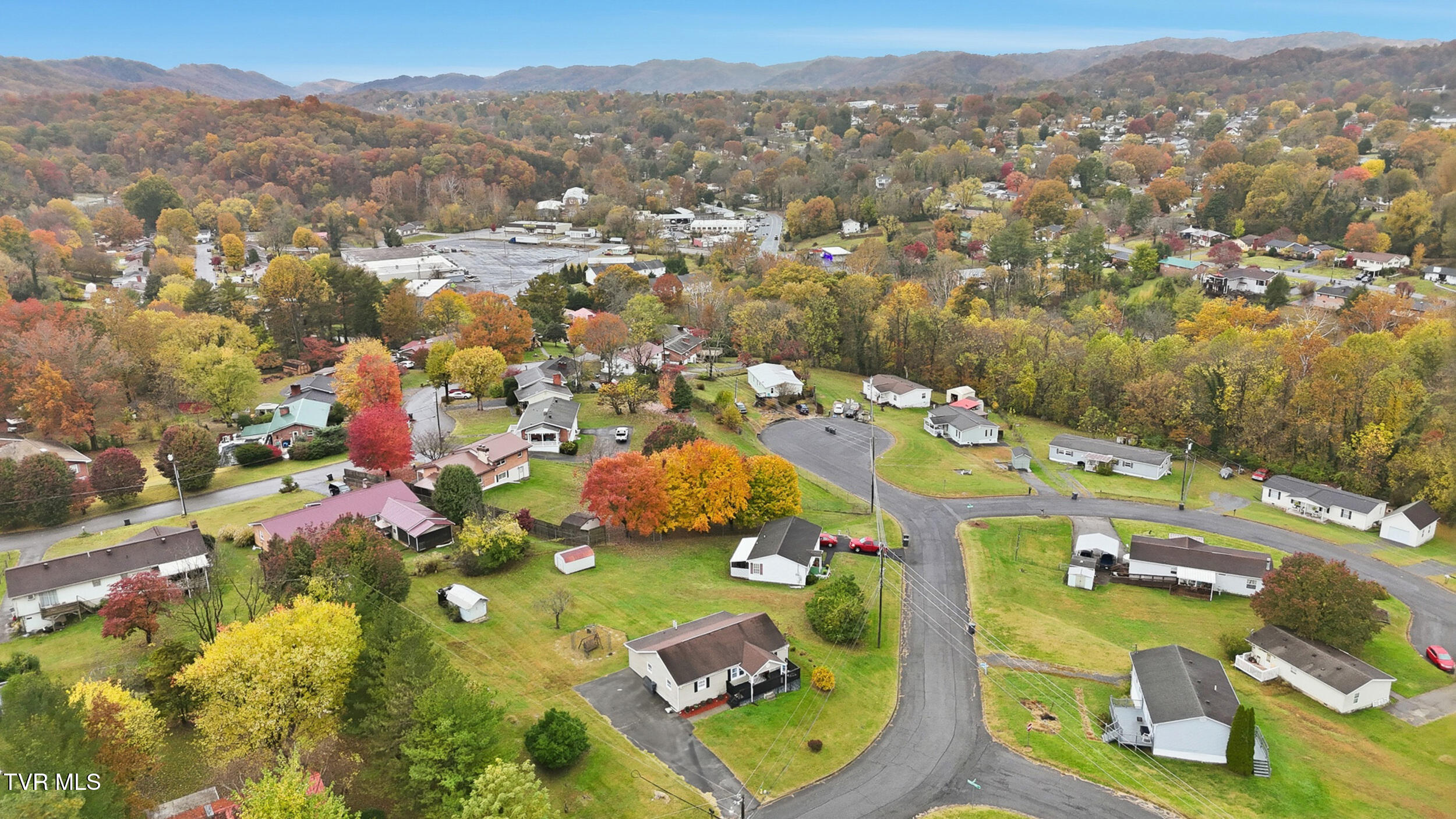 109 Penrod Road Bristol, TN 37620 - Photo 37 of 41 *