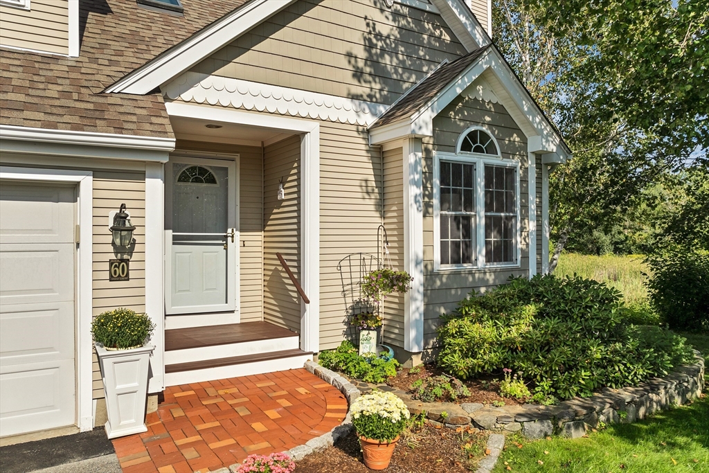 60 Hampton Meadows, Unit 60 Hampton, NH 03842 - Photo 2 of 42