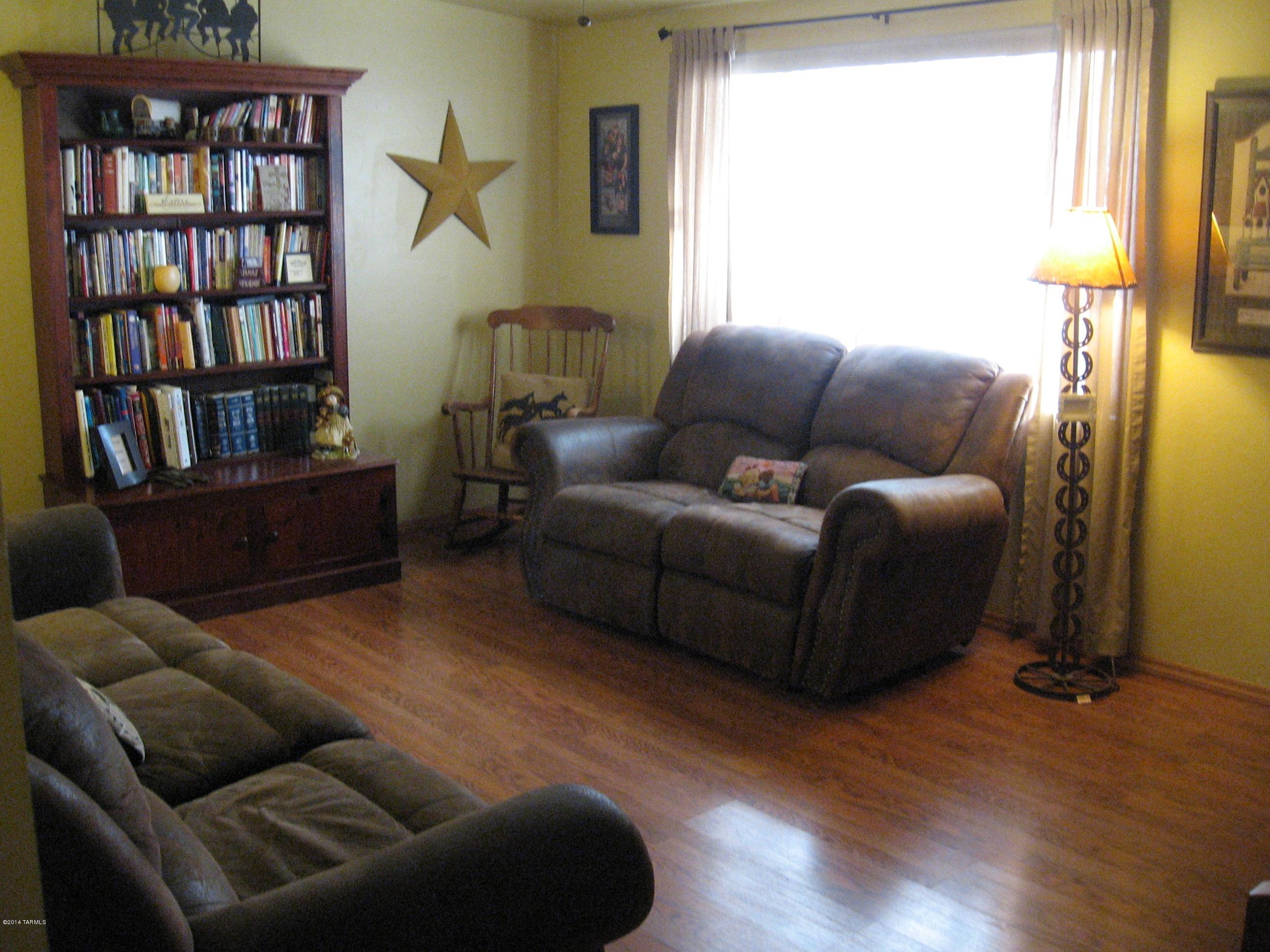 4054 North Pomona Road Tucson, AZ 85705 - Photo 5 of 18