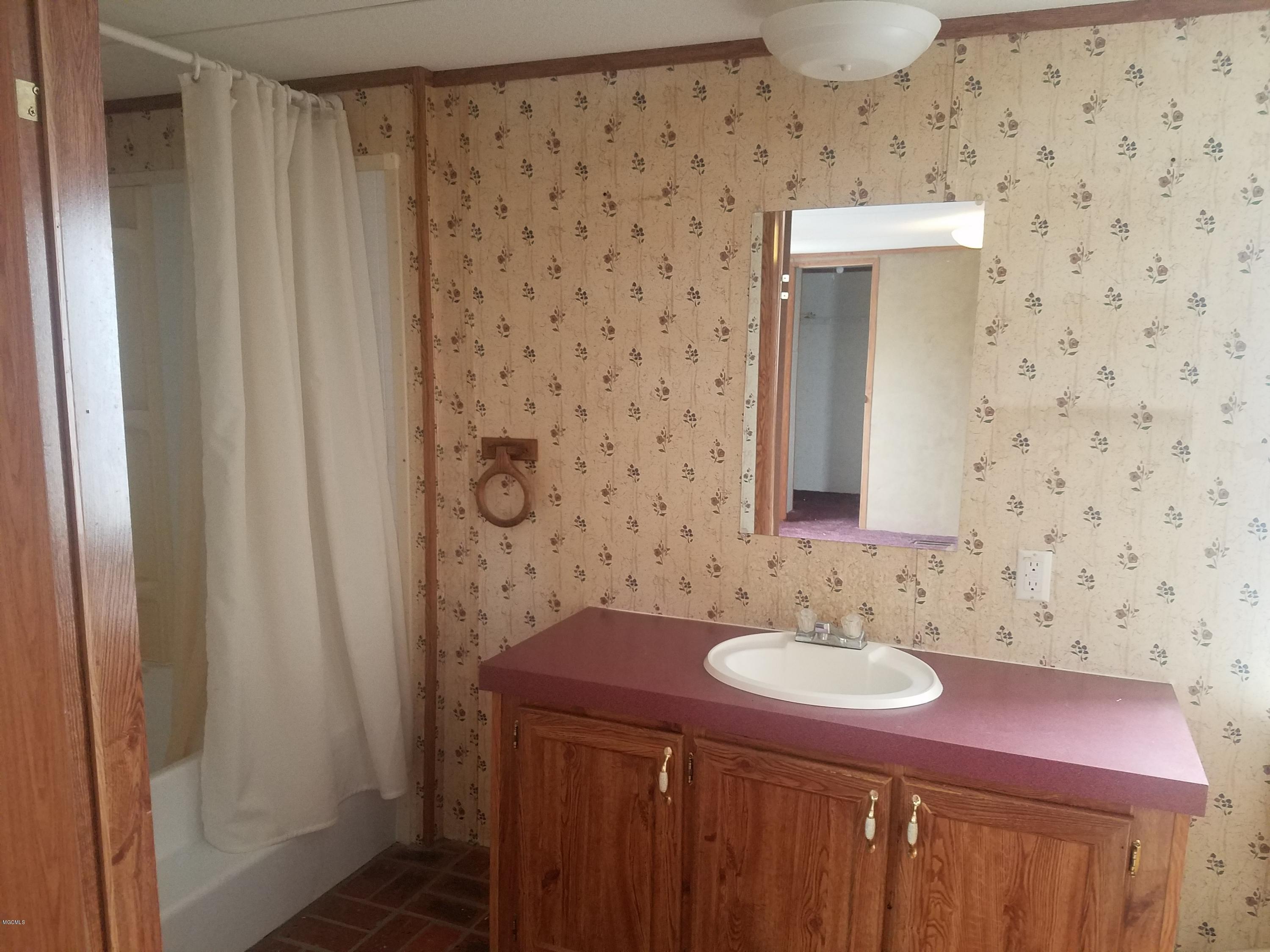 184 Tannertown Road Lucedale, MS 39452 - Photo 8 of 16 20180110_092203