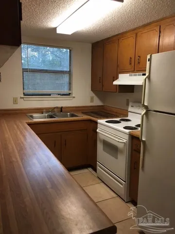 $169,000 | 6917 Weatherwood Drive, Pensacola, FL 32506