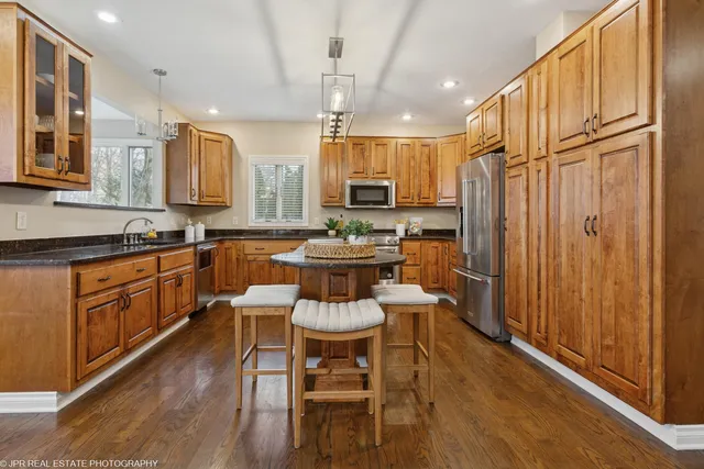 $849,000 | 285 River Run Drive, St. Joseph, MI 49085