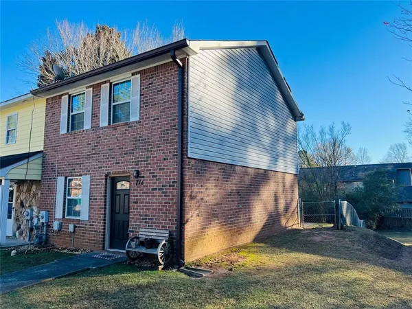 $192,000 | 2711 Greystone Court, Austell, GA 30106