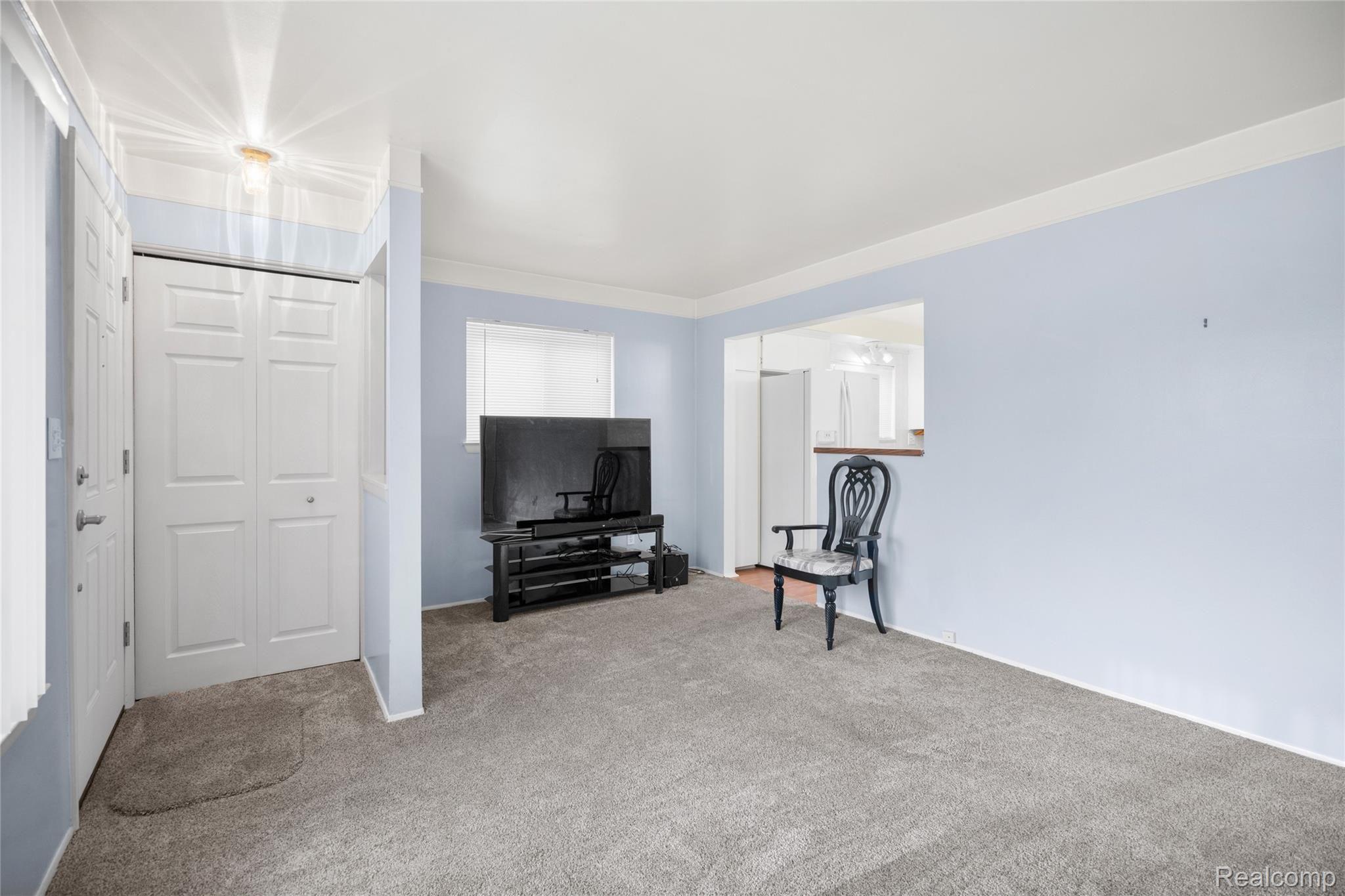 18501 Woodbine Road Fraser, MI 48026 - Photo 10 of 20 woodbine-10.jpg
