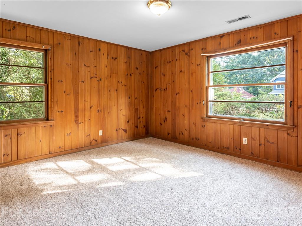 78 Beverly Road Asheville, NC 28805 - Photo 13 of 24 Gallery Image 13