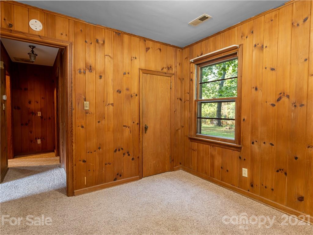 78 Beverly Road Asheville, NC 28805 - Photo 16 of 24 Gallery Image 16
