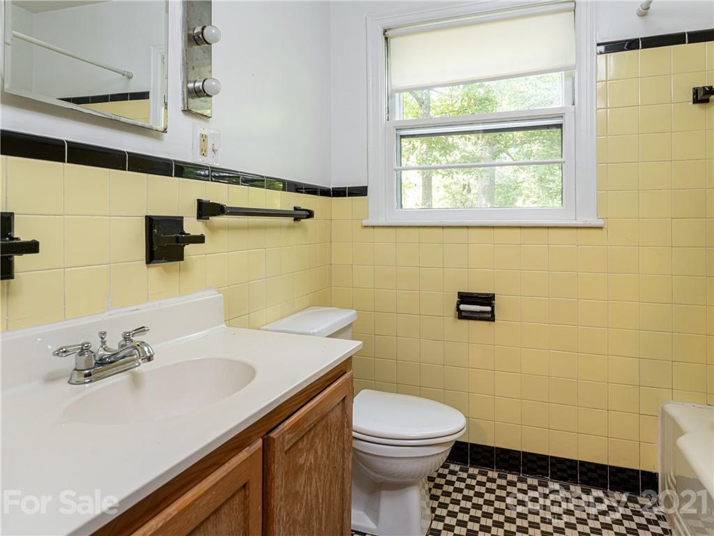 78 Beverly Road Asheville, NC 28805 - Photo 17 of 24 Gallery Image 17