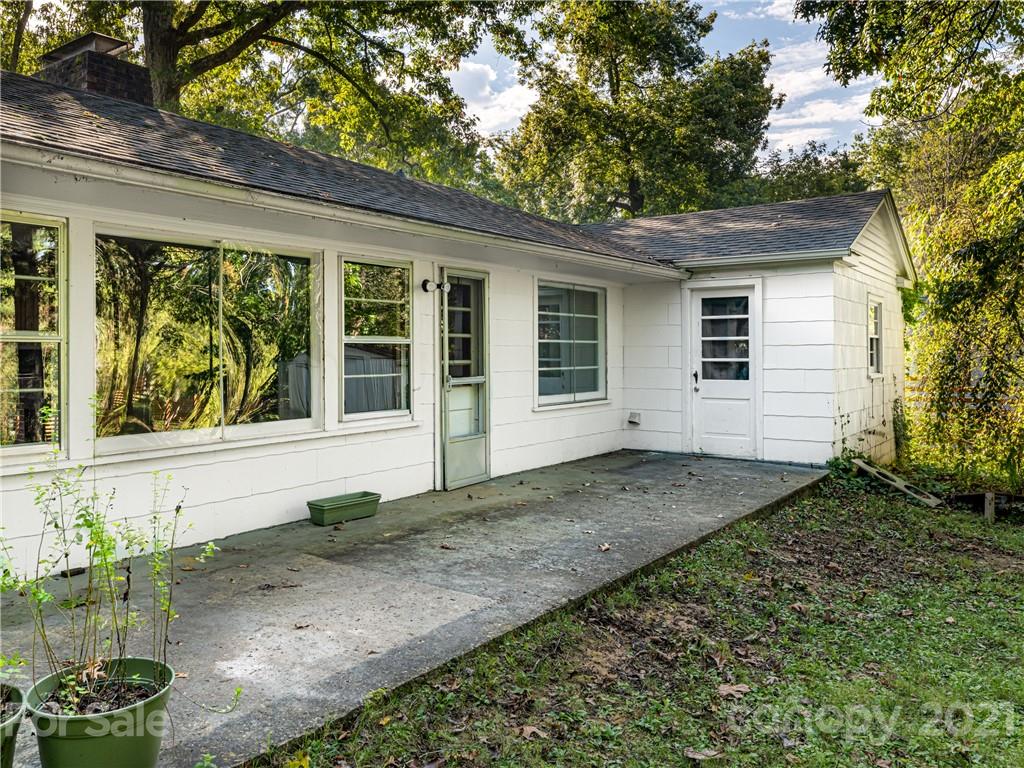 78 Beverly Road Asheville, NC 28805 - Photo 18 of 24 Gallery Image 18