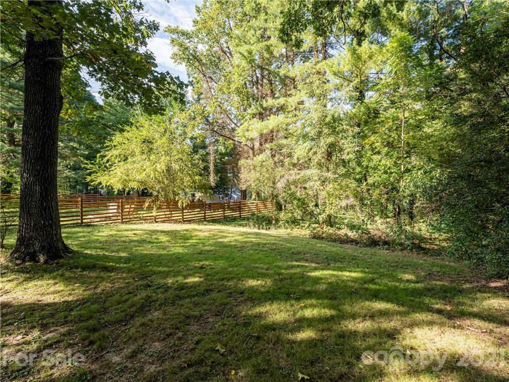 78 Beverly Road Asheville, NC 28805 - Photo 21 of 24 Gallery Image 21