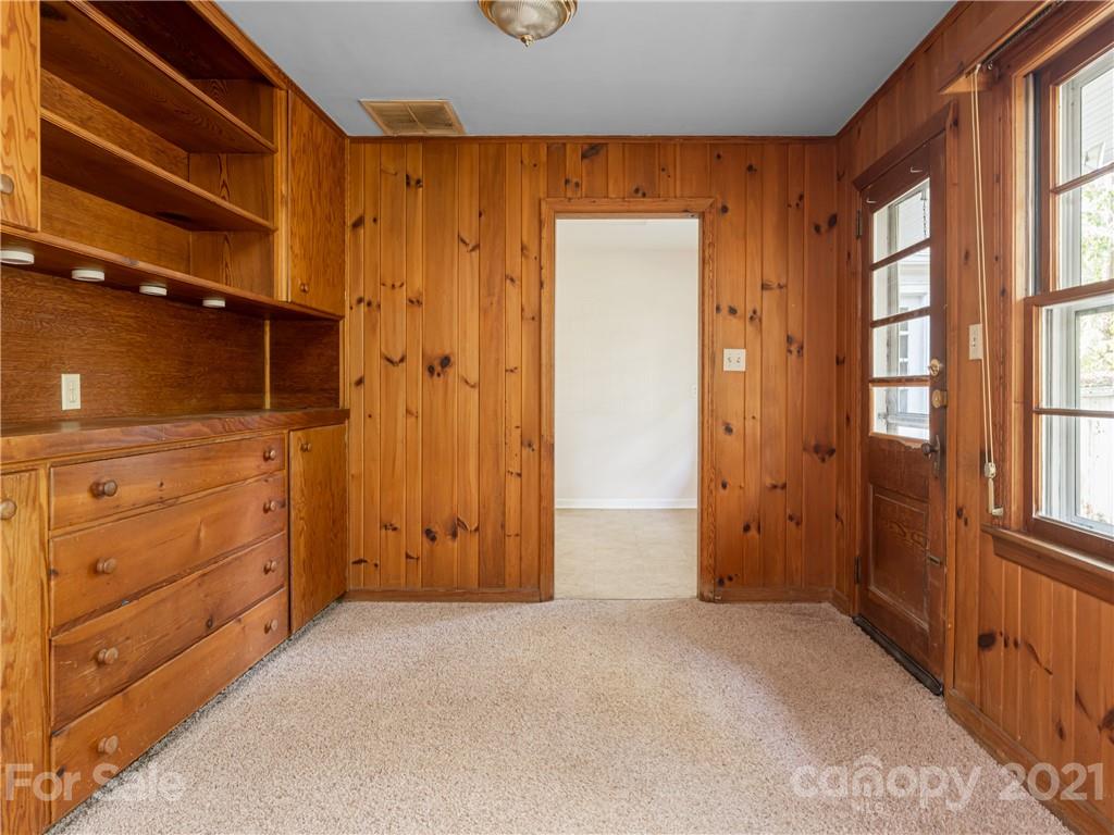 78 Beverly Road Asheville, NC 28805 - Photo 6 of 24 Gallery Image 6