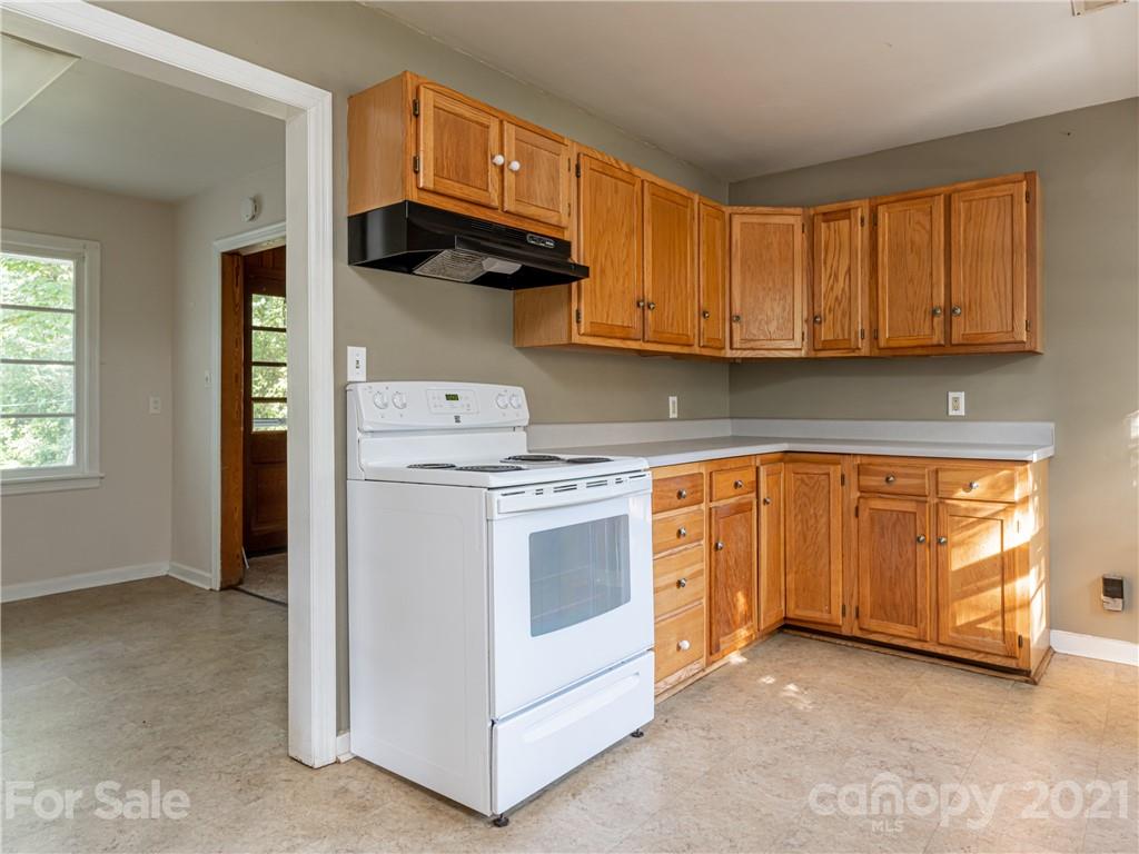 78 Beverly Road Asheville, NC 28805 - Photo 10 of 24 Gallery Image 10