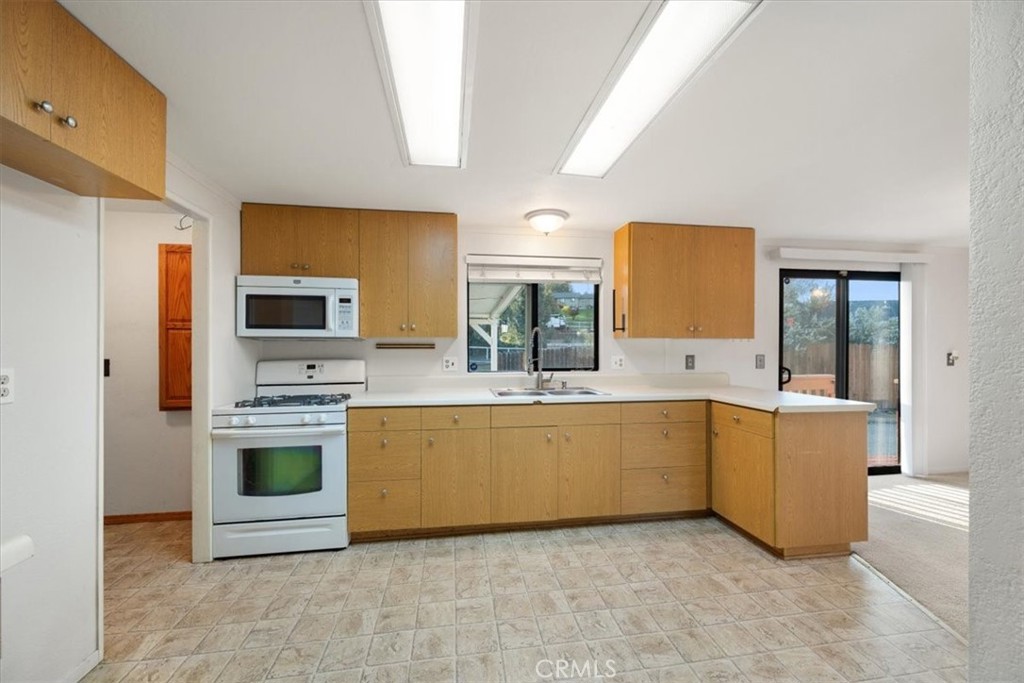 5558 Prancing Deer Road Paso Robles, CA 93446 - Photo 16 of 54