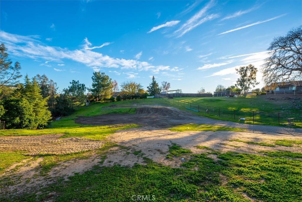 5558 Prancing Deer Road Paso Robles, CA 93446 - Photo 39 of 54