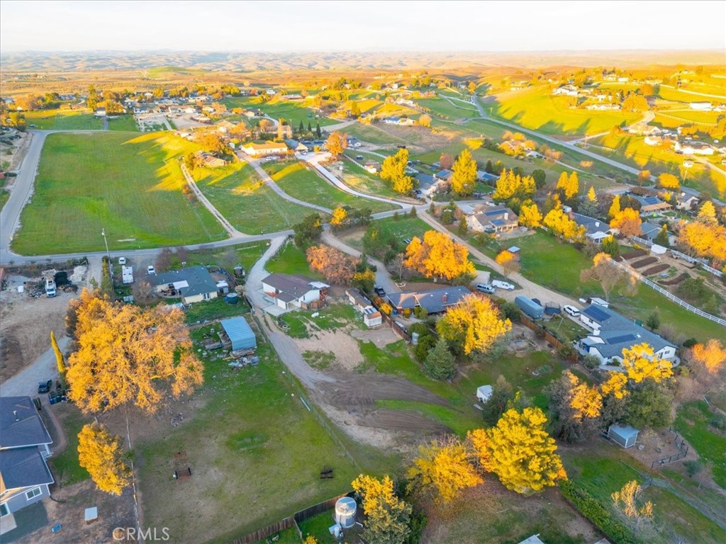 5558 Prancing Deer Road Paso Robles, CA 93446 - Photo 47 of 54