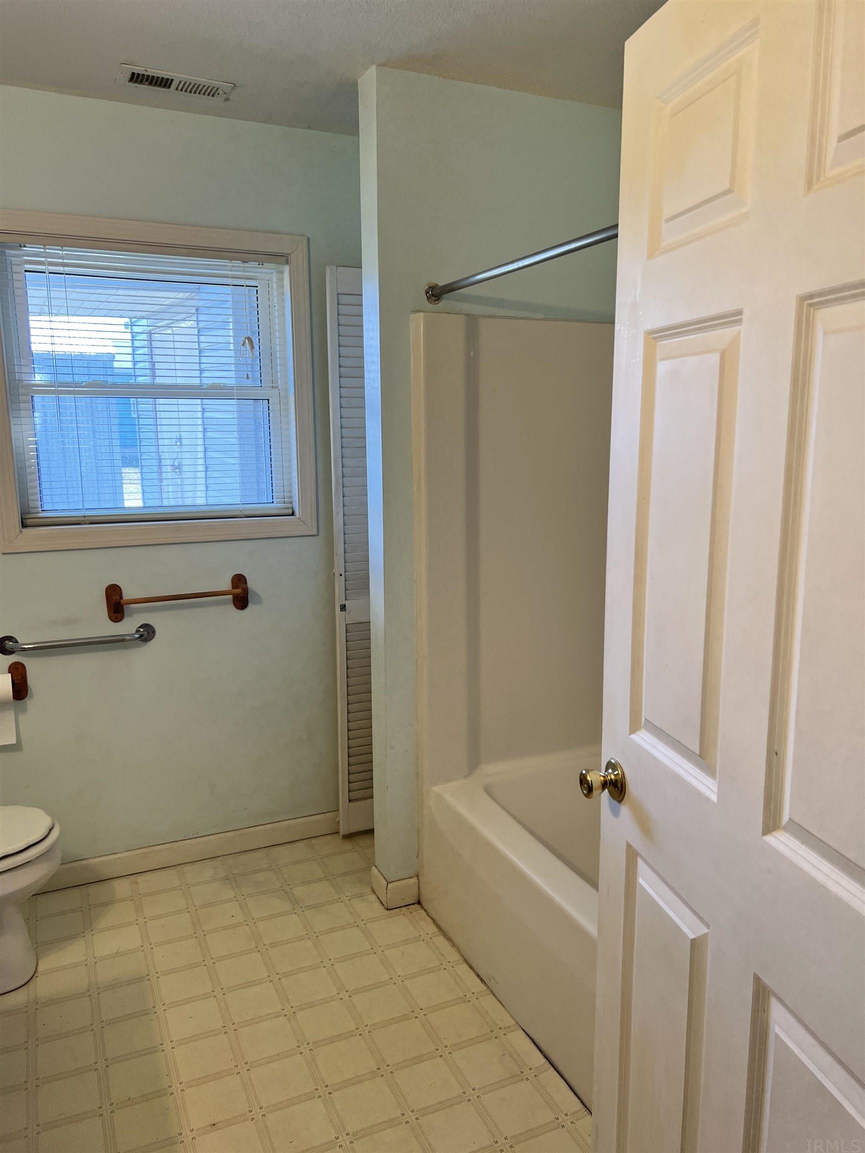 310 East Monroe Street Butler, IN 46721 - Photo 12 of 17