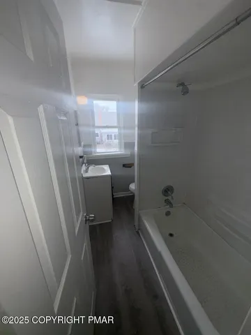 $1,495 | 27 Edison Street, Wilkes Barre, PA 18702