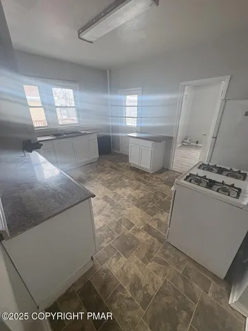 $1,495 | 27 Edison Street, Wilkes Barre, PA 18702