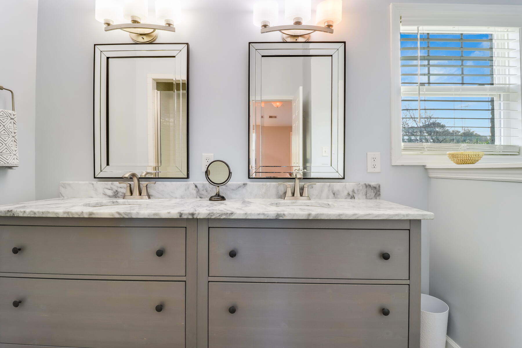 858 Montgomery Road Charleston, SC 29412 - Photo 13 of 21 IMG_1215