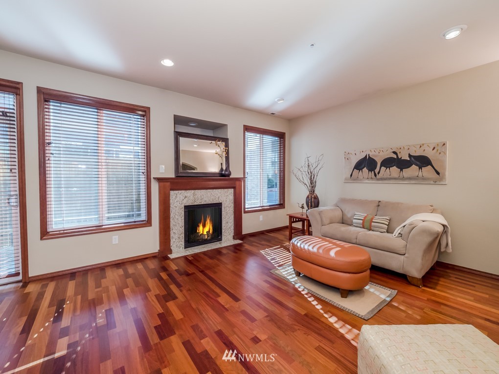 1064 215th Place Southeast Bothell, WA 98021 - Photo 2 of 19