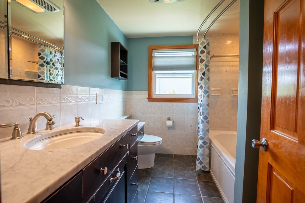 25 Chestnut Street West Springfield, MA 01089 - Photo 15 of 37 Gallery Image 15