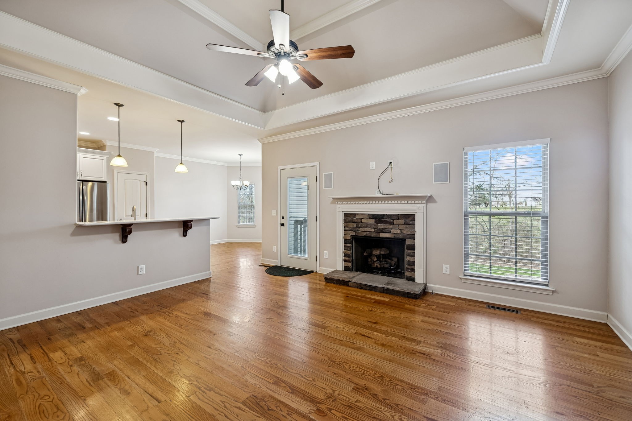 1098 Golf View Way Spring Hill, TN 37174 - Photo 5 of 35