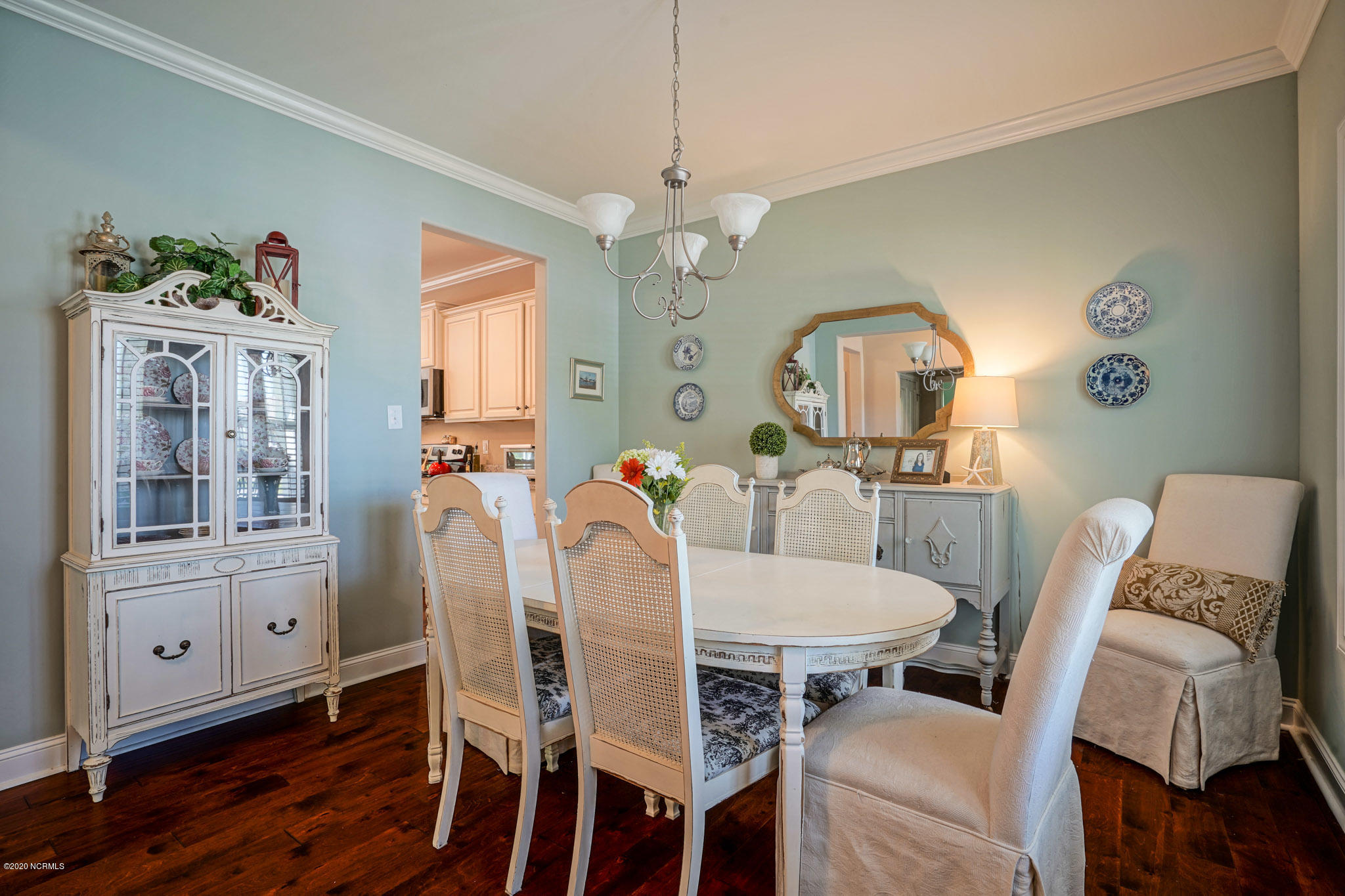 118 Scouts Bend Road Beaufort, NC 28516 - Photo 11 of 47 Formal Dining Room