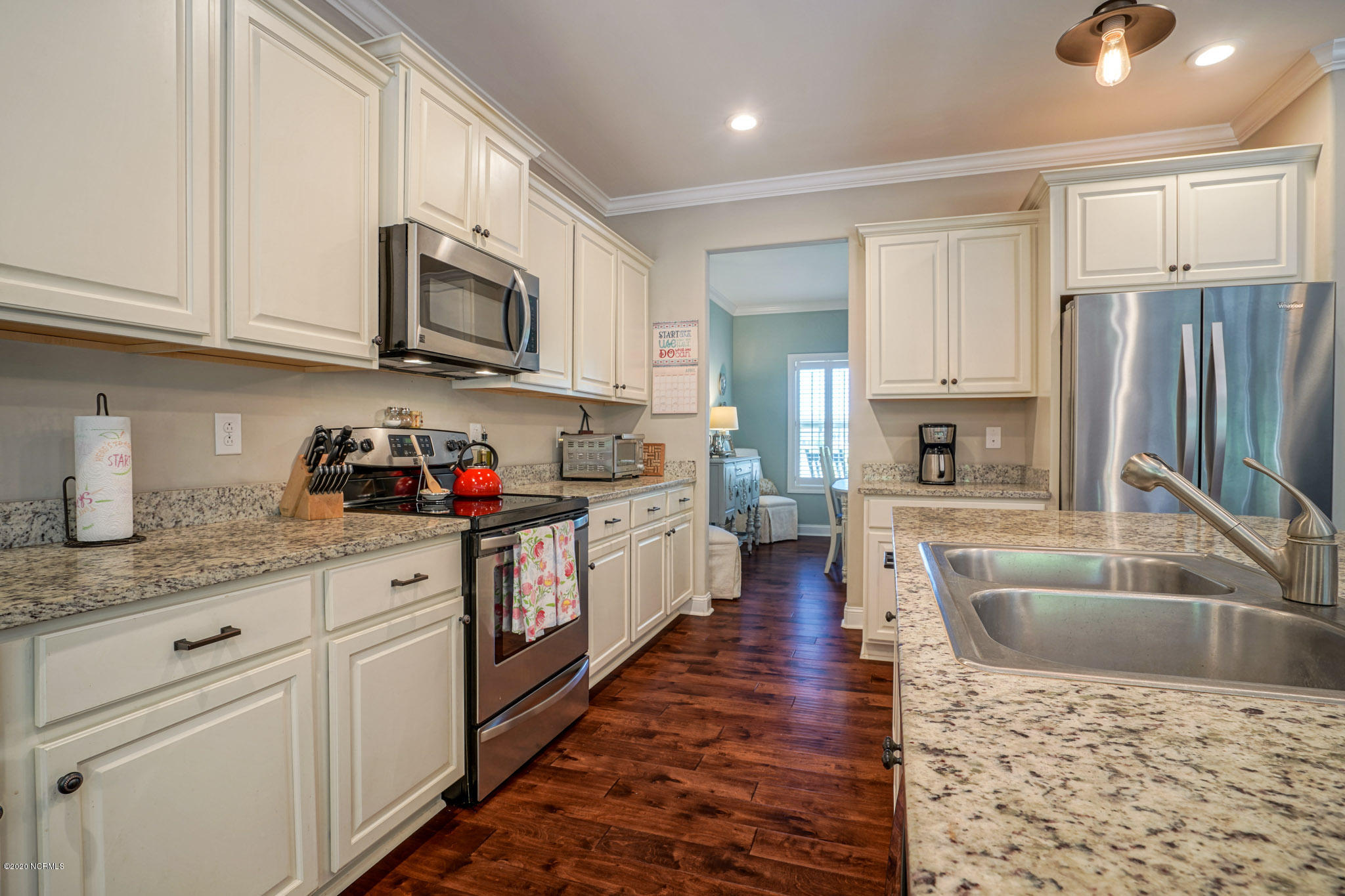 118 Scouts Bend Road Beaufort, NC 28516 - Photo 14 of 47 Kitchen with Stainless and Granite