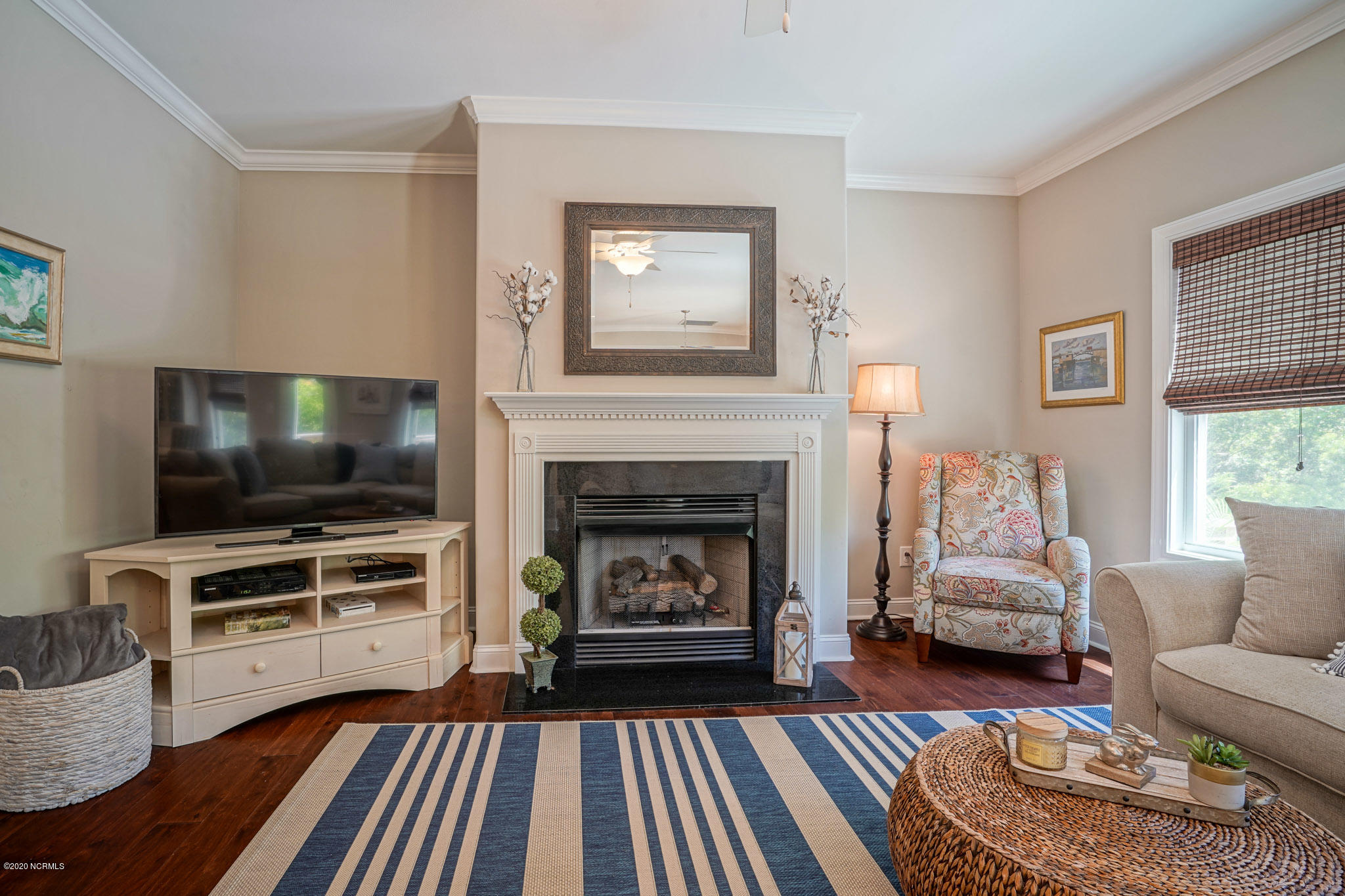 118 Scouts Bend Road Beaufort, NC 28516 - Photo 20 of 47 Living Room