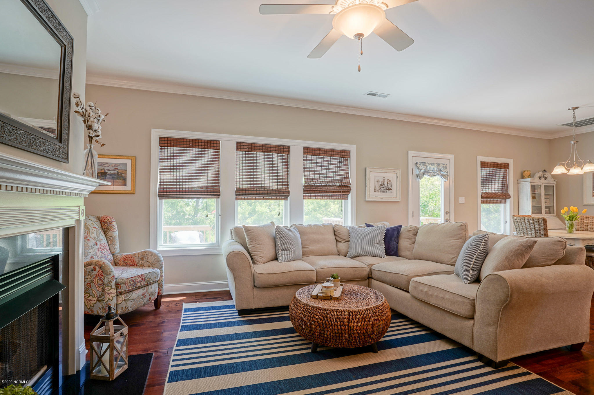 118 Scouts Bend Road Beaufort, NC 28516 - Photo 21 of 47 Living Room