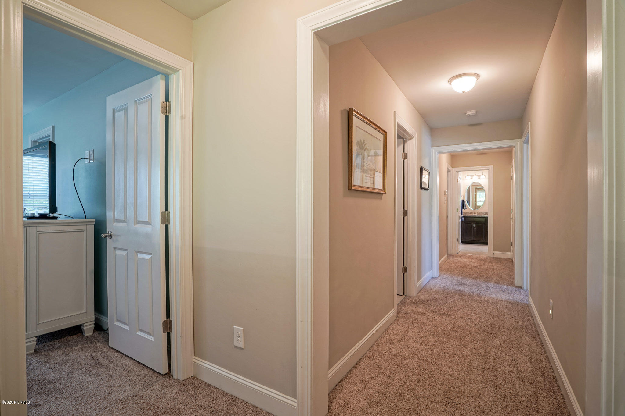 118 Scouts Bend Road Beaufort, NC 28516 - Photo 34 of 47 Upstairs Hallway