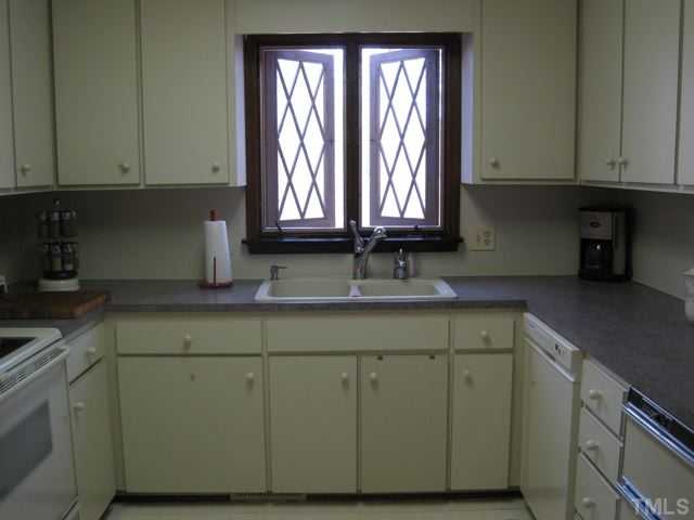 2045 Northwest Maynard Road Cary, NC 27513 - Photo 5 of 10 Gallery Image 5