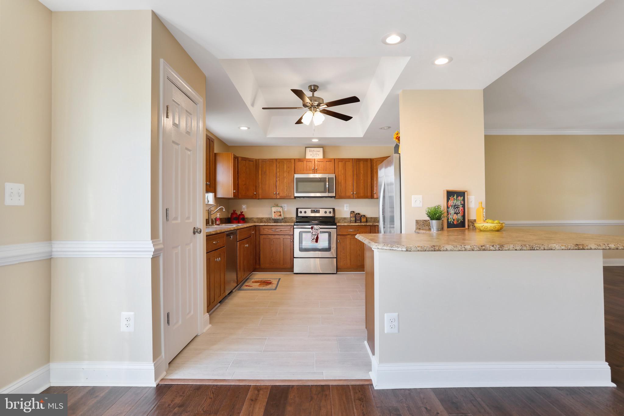 2787 Reliance Road Middletown, VA 22645 - Photo 25 of 53 kitchen with beautiful cabinets and ss appliances