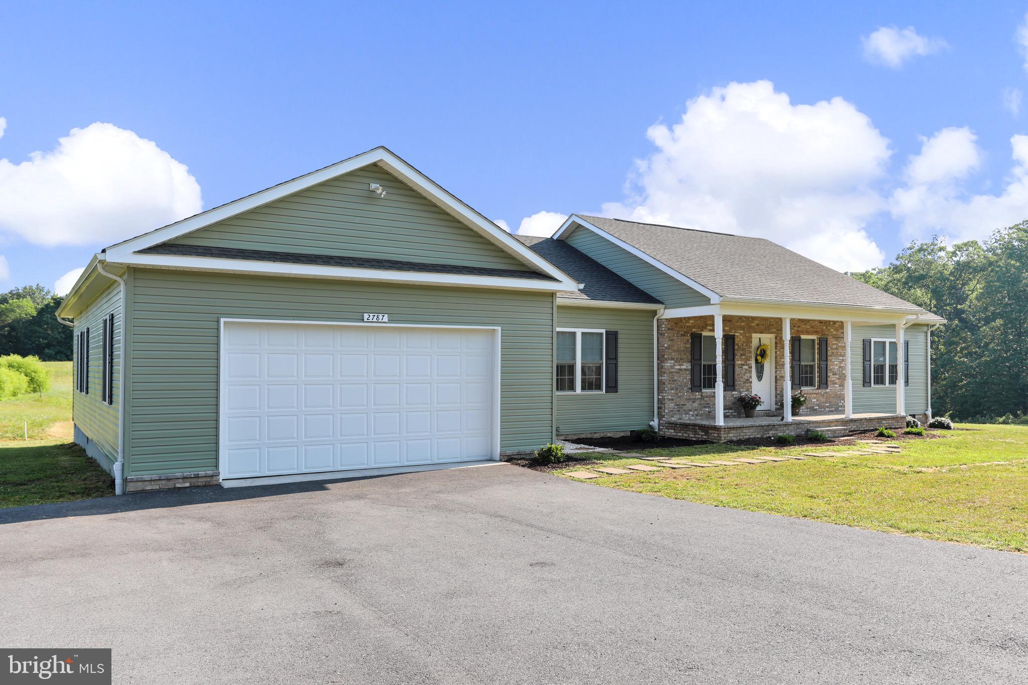 2787 Reliance Road Middletown, VA 22645 - Photo 4 of 53 front and side view of home