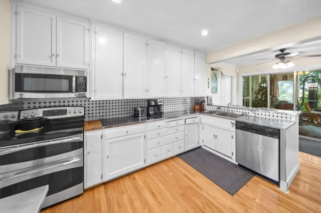 $515,000 | 2405 Cliff Drive, Redding, CA 96001