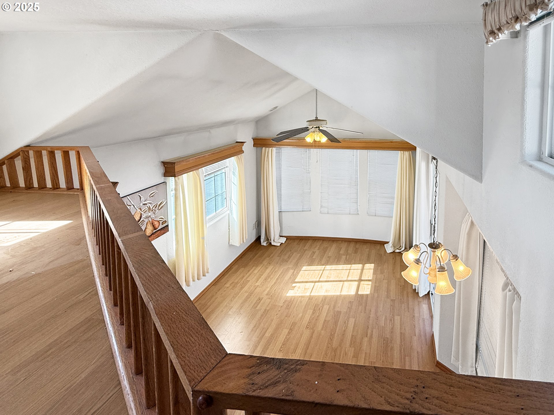16219 Lower Harbor Road, Unit 20 Brookings, OR 97415 - Photo 16 of 18 Loft