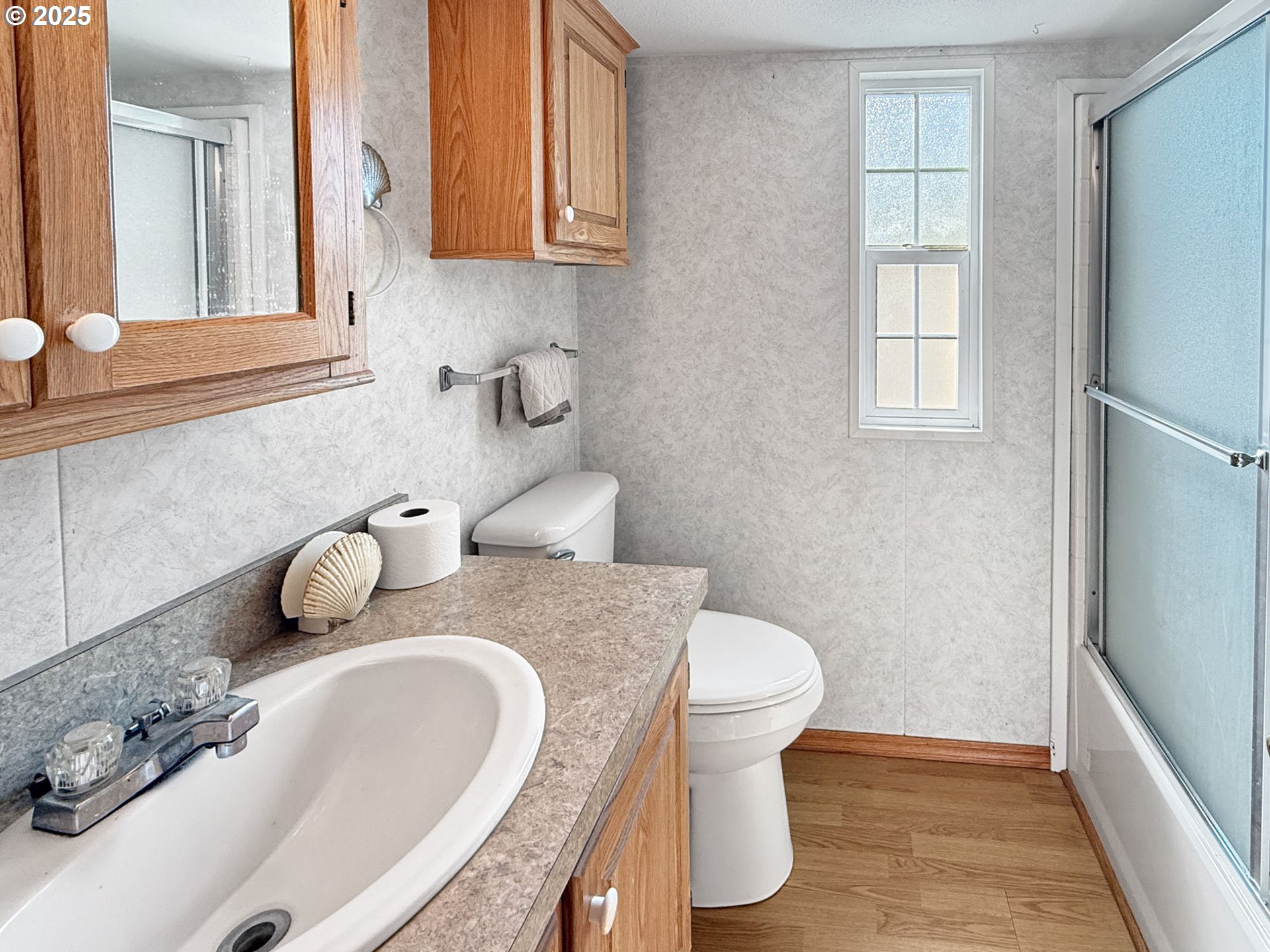 16219 Lower Harbor Road, Unit 20 Brookings, OR 97415 - Photo 10 of 18 Bathroom