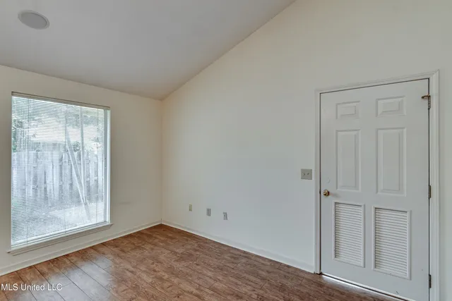 $176,000 | 400 Twin Lakes North, Clinton, MS 39056